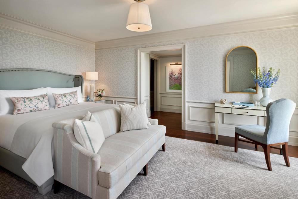 Suite interior